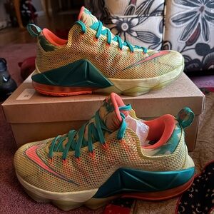 LeBron 12 Low “Lebronald Palmer”